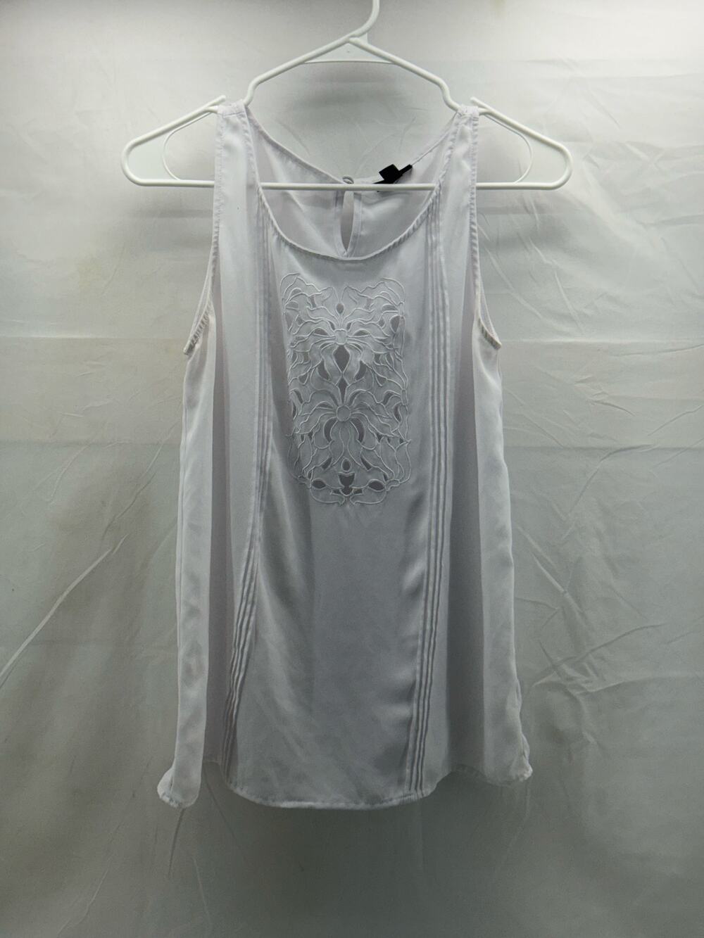 A.N.A women’s small white tank top with cutout detail